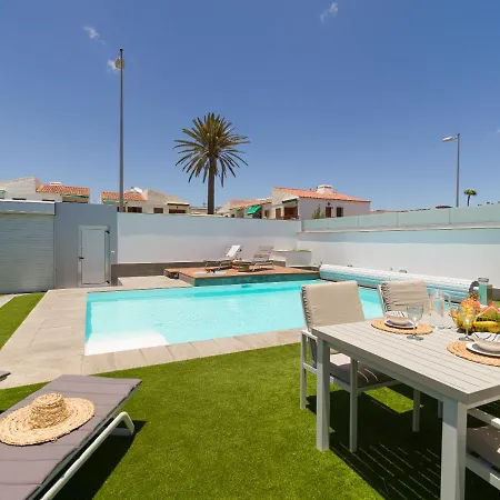 Isabel פלאייה דל אינגלז